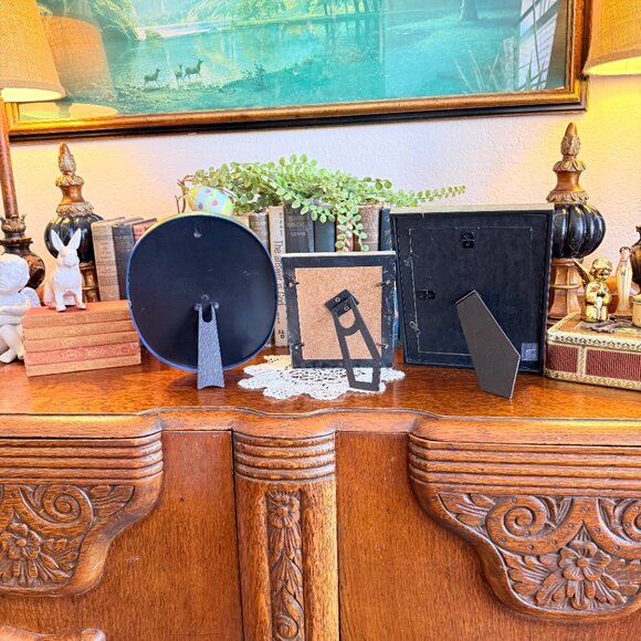 3 Vintage Frames with Easter Pictures - Picture 13 of 14